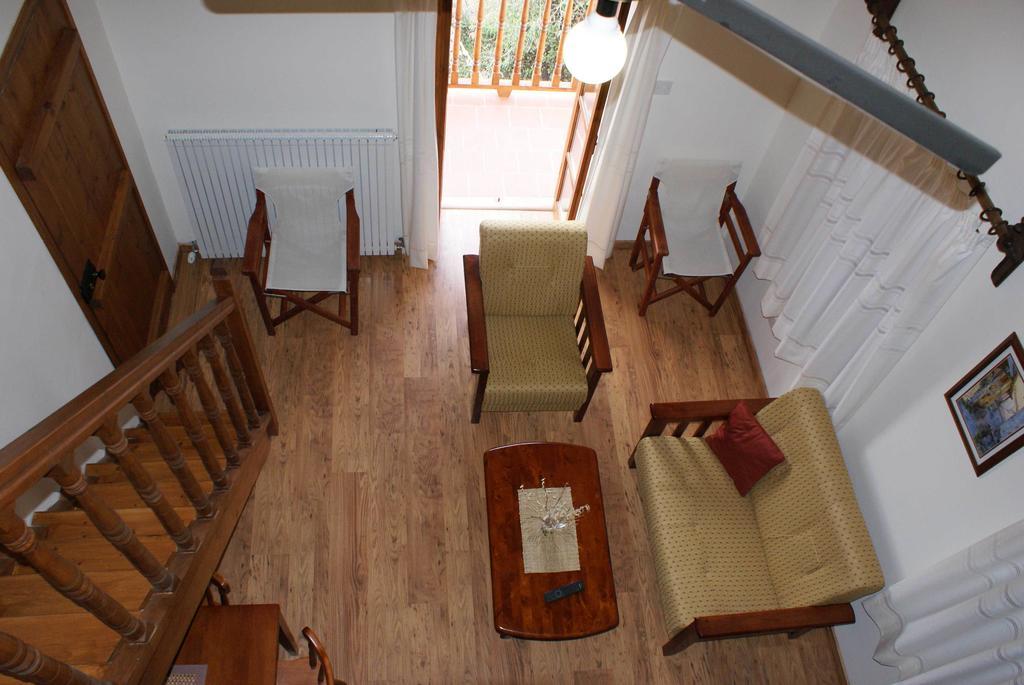 Atratsa Mountain Suites กาโลปานาโยติส ห้อง รูปภาพ